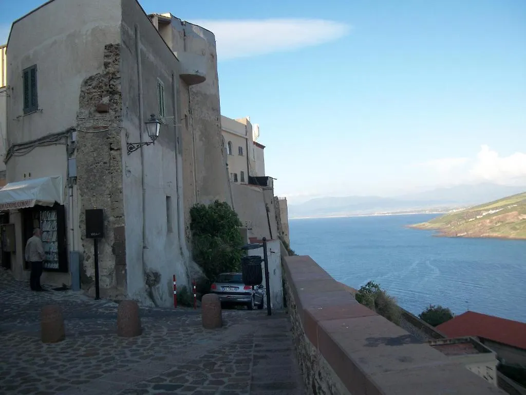 Vicolo Della Luna Castelsardo Apartment